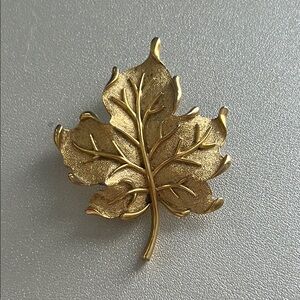 Trifari Gold Vintage Fall Leaf Brooch